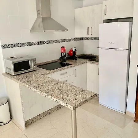 R09 Edificio Ronda Iv * Fuengirola