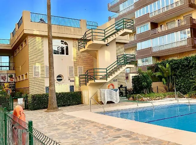 R09 Edificio Ronda Iv Lägenhet