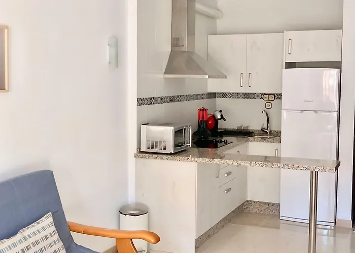 R09 Edificio Ronda Iv フエンヒロラ